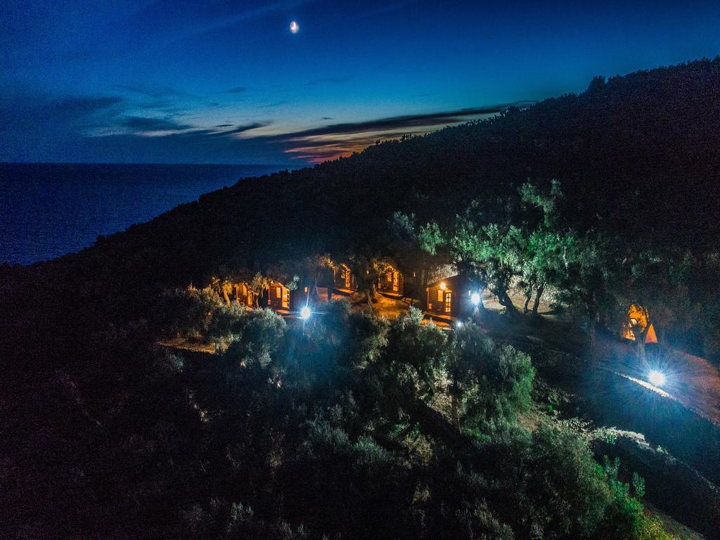 Holiday Park Olive Tree 울친 외부 사진